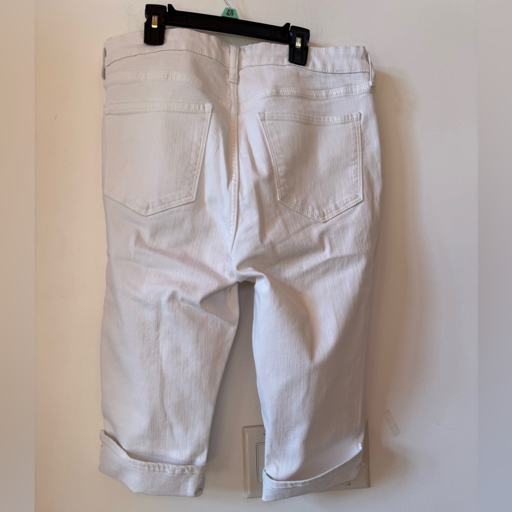 NWT OLD NAVY The Sweetheart Capri Jeans Women’s Size 14 White - Picture 6 of 7